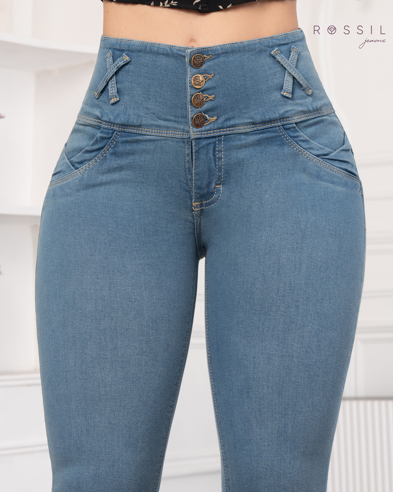 Jeans pitillo celeste