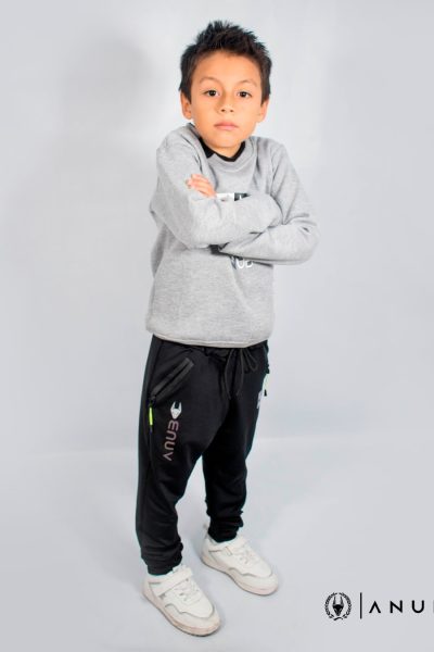 Poleras y pantalones niños